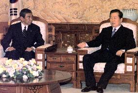 S. Korea's Kim stresses coordination with Japan, U.S.+